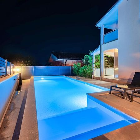 Apartments Lara Medulin Exterior photo