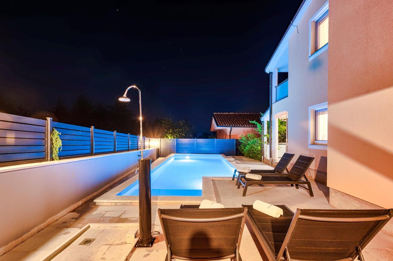 Apartments Lara Medulin Exterior photo